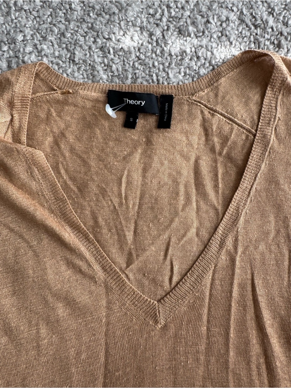 Theory Lightweight Linen V-Neck Sweater in Camel - Picture 3 of 5